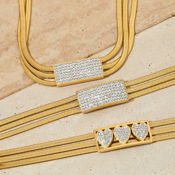 Wholesale Multi Layer Stainless Steel Love Themed Jewelry Suit With Vacuum Plated Clavicle Chain And Bracelet For Women