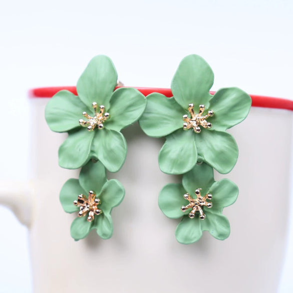 Wholesale Multicolor Double Flower Alloy Earrings With Baking Paint Design For Women Simple Sweet Fashion Trend