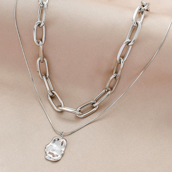 Wholesale Multilayered Geometric Adjustable Metal Cross Chain Necklace For Women With Electroplating