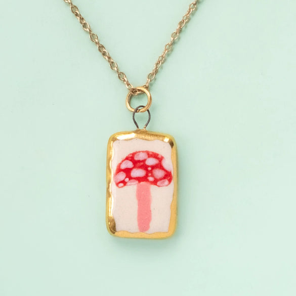 Wholesale Mushroom Food Pendant Necklace Copper Electroplated Ochain Unisex Simple Style