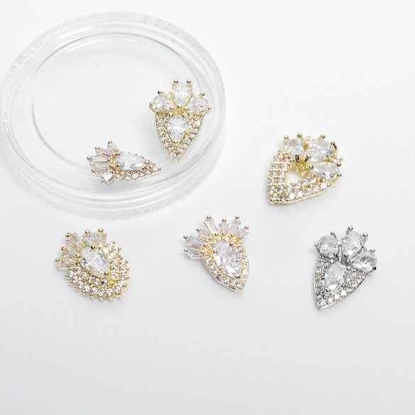 Wholesale Nail Art Pendant With Zircon Real Gold Electroplated Metal Moon Bow Butterfly Design