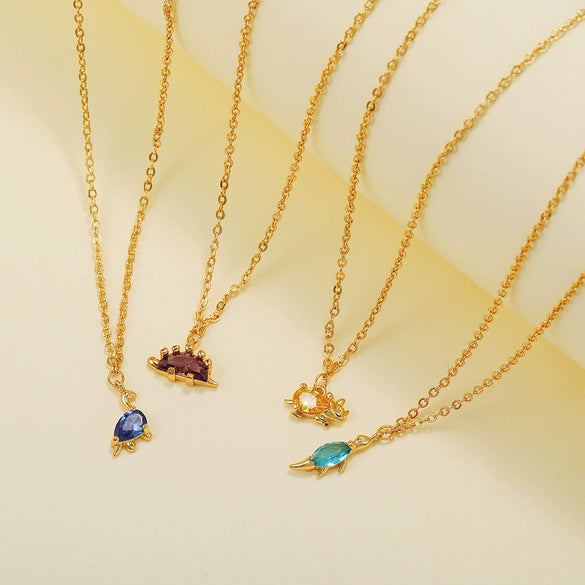 Wholesale Natural Animal Style Brass Ochain Clavicle Necklace With Copper Inlaid Zircon Pendant And Real Gold Plating