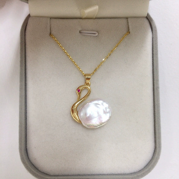 Wholesale Natural Freshwater Pearl Baroque Beads Swan Pendant Necklace With Copper Accessories
