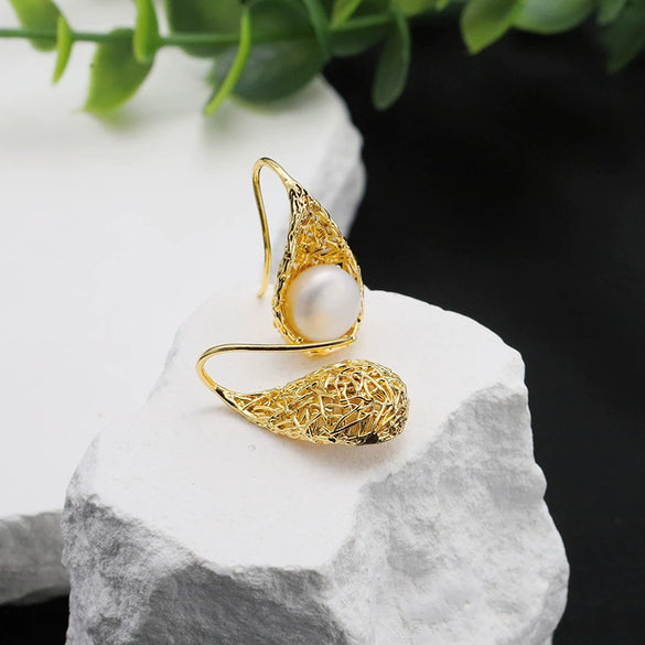 Wholesale Natural Freshwater Pearl Ear Hooks With Retro Bird's Nest Niche Design S925 Silver Needle Earrings 18K Real Gold Plated