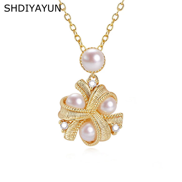 Wholesale Natural Freshwater Pearl Pendant Necklace Palace Retro Style Copper Chain Flat Round And Bun Round Pearls 18K Goldfilled