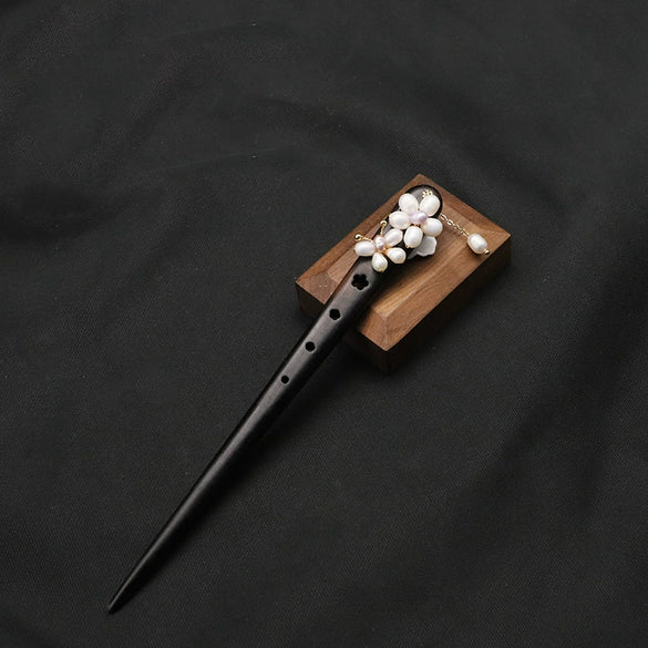 Wholesale Natural Pearl And Ebony Solid Wood Hairpin With Flower Pattern In Antique Style