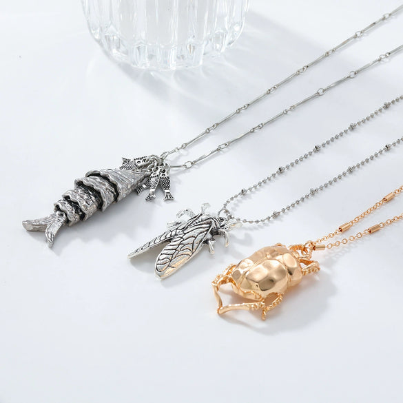 Wholesale Necklace Alloy Insect Pattern Inlaid Pearl Electroplating Punk Style