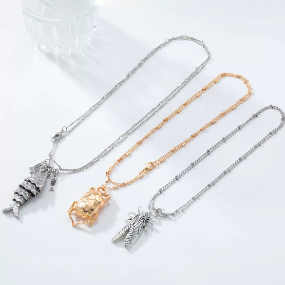 Wholesale Necklace Alloy Insect Pattern Inlaid Pearl Electroplating Punk Style