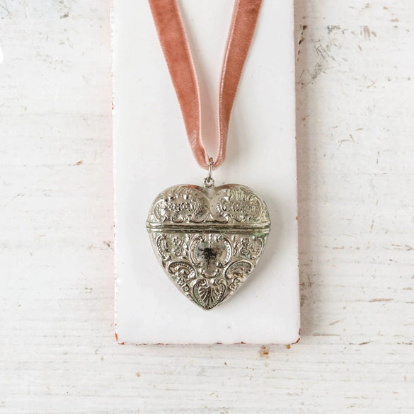 Wholesale Necklace Brass Heart Shape Printing Electroplating Unisex Literary And Simple Style