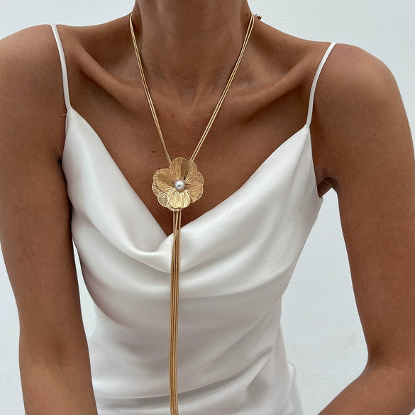 Wholesale Necklace Copper Chain Imitation Pearls Flower Shape Electroplating Women's