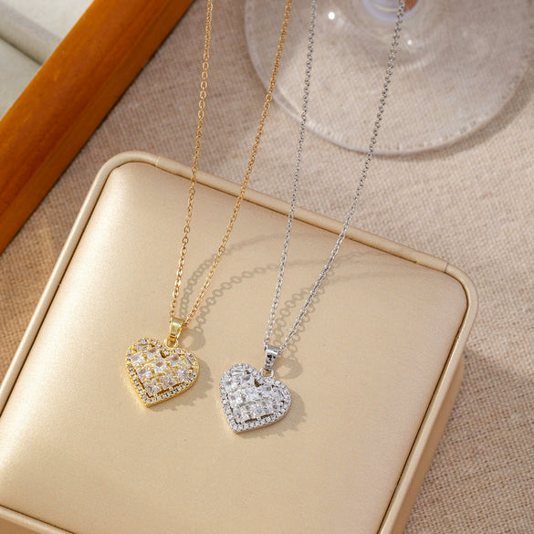 Wholesale Necklace Copper Titanium Steel Geometric Peach Heart Electroplating Light Luxury Style For Women