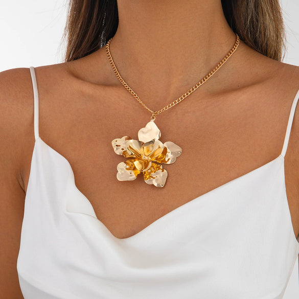Wholesale Necklace Iron Dripping Oil Flower Exaggerated Electroplating Women's