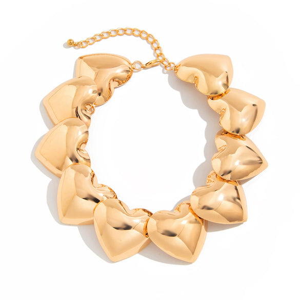 Wholesale Necklace Iron Heart Shaped Metallic Smooth Electroplated Love Clavicle Necklace For Women