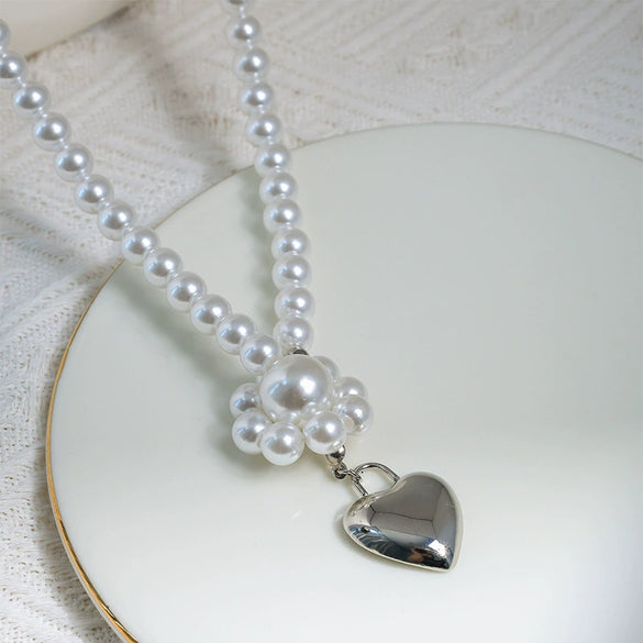 Wholesale Necklace Pearl And Titanium Steel Heart Shape Pendant Electroplated Women's Fashion Retro Light Luxury Design