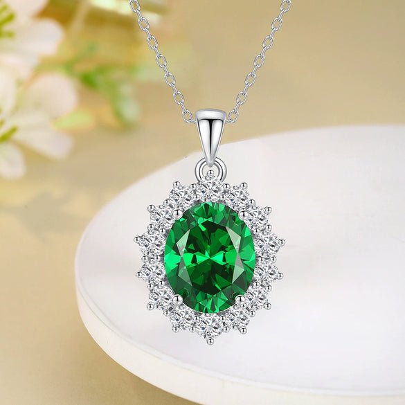Wholesale Necklace S925 Sterling Silver Geometric Light Luxury Style Flower Cut Emerald Pendant