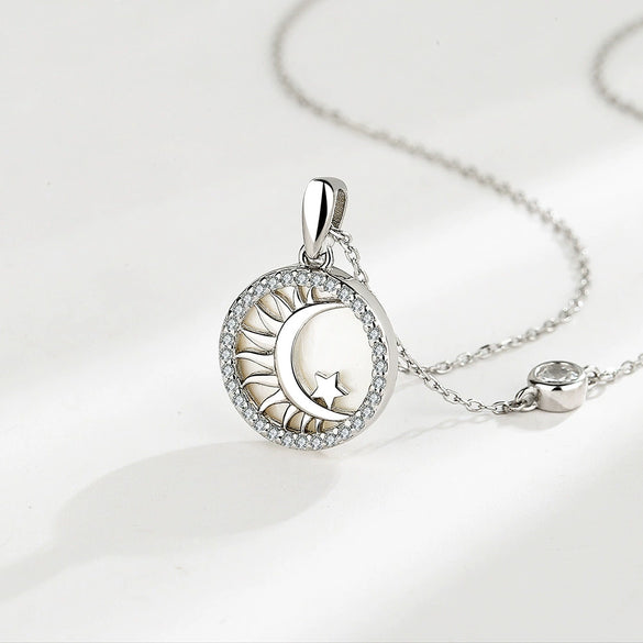 Wholesale Necklace S925 Sterling Silver Geometric Star Moon Pendant Clavicle Chain For Women