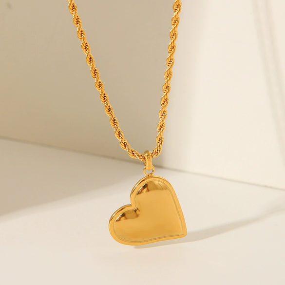 Wholesale Necklace Stainless Steel Love Twist Chain Electroplating Geometric Heart Style