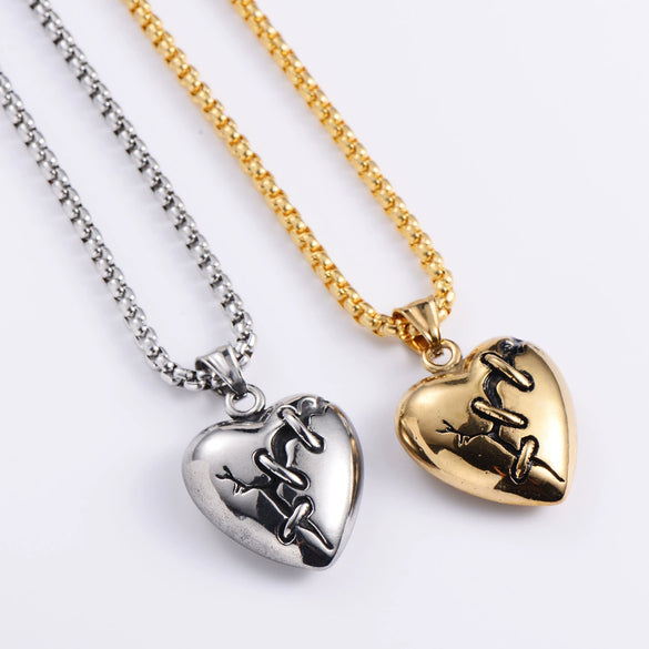Wholesale Necklace Stainless Steel Retro Heartshaped Threedimensional Casting Electroplating Punk Hiphop Pendant