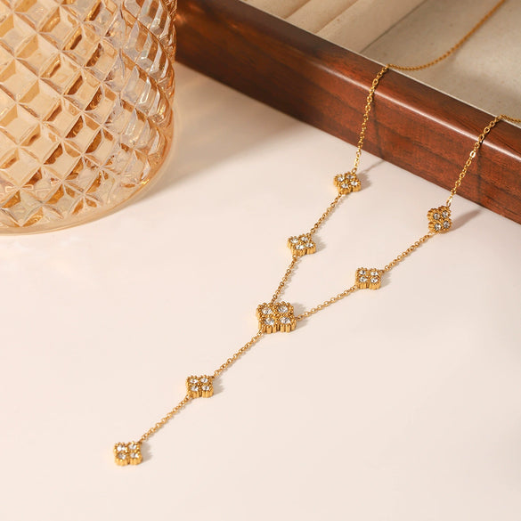Wholesale Necklace Stainless Steel Titanium Steel Diamondencrusted Fourleaf Clover Geometric Style O Chain