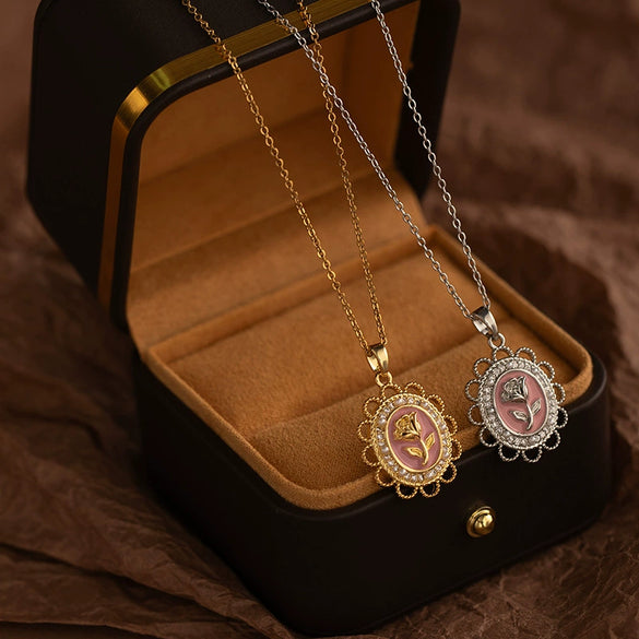 Wholesale Necklace Titanium Steel Copper Flower Heart Shape Electroplated Light Luxury Style For Women