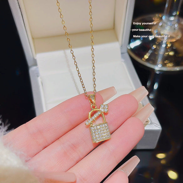 Wholesale Necklace Titanium Steel Geometric Inlaid Zircon Light Luxury Women's Cross Chain