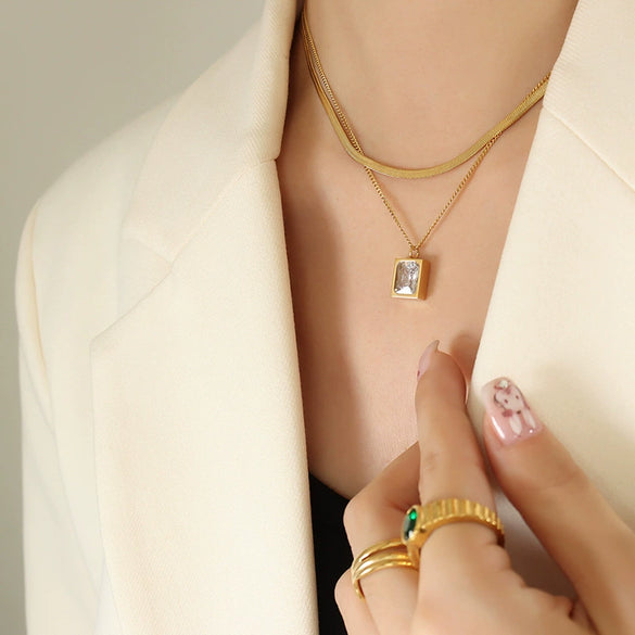 Wholesale Necklace Titanium Steel Goldplated With Mixed Gem Inlay Pendant Geometric Style