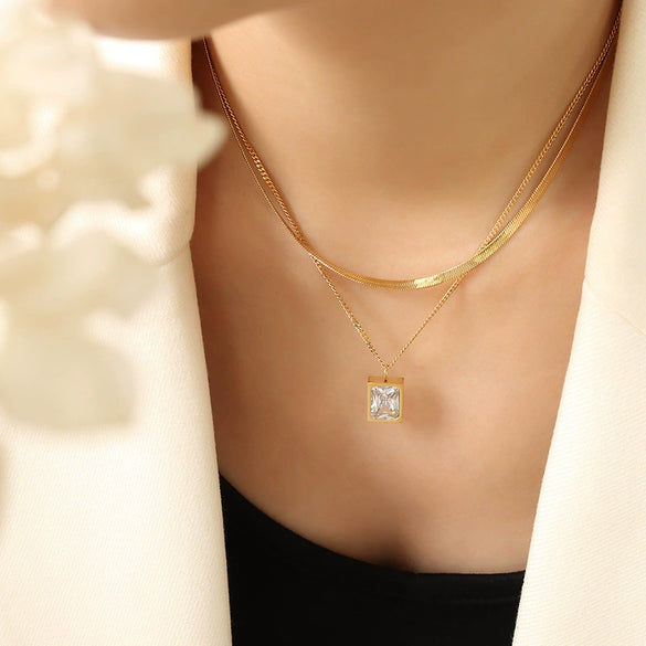 Wholesale Necklace Titanium Steel Goldplated With Mixed Gem Inlay Pendant Geometric Style
