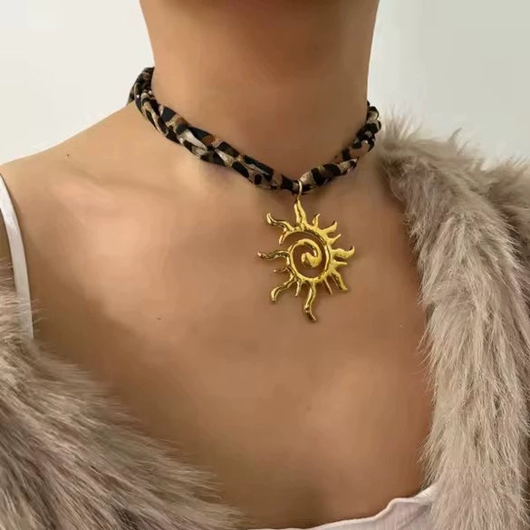 Wholesale Necklace Titanium Steel Leopard Print Animal Zodiac Pendant Electroplated