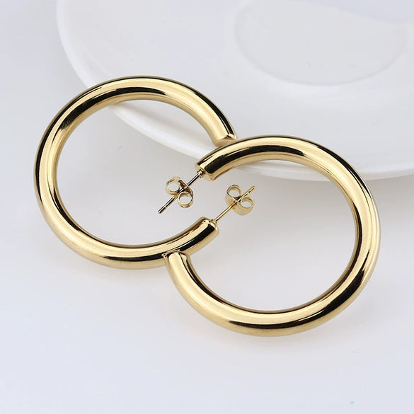 Wholesale New Fashion Simple Hollow Wire U Shape Geometric Electroplated Titanium Steel Earrings For Women