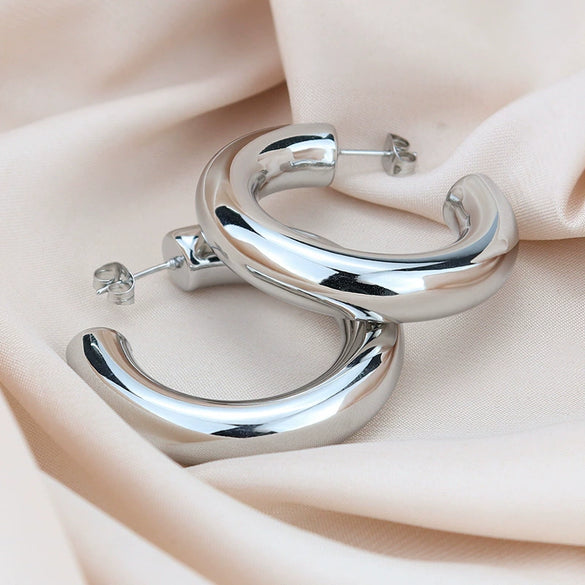 Wholesale New Fashion Simple Hollow Wire U Shape Geometric Electroplated Titanium Steel Earrings For Women