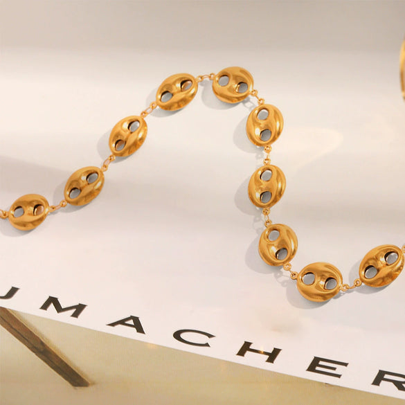 Wholesale New Style Hollow Pig Nose Buckle Titanium Steel Electroplated Women's Necklace And Hand Jewelry Set With Little Bear Pig And Small Animal Patterns