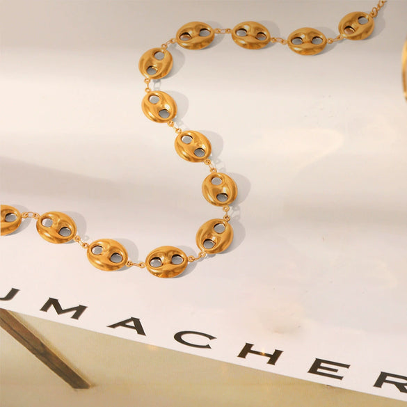 Wholesale New Style Hollow Pig Nose Buckle Titanium Steel Electroplated Women's Necklace And Hand Jewelry Set With Little Bear Pig And Small Animal Patterns