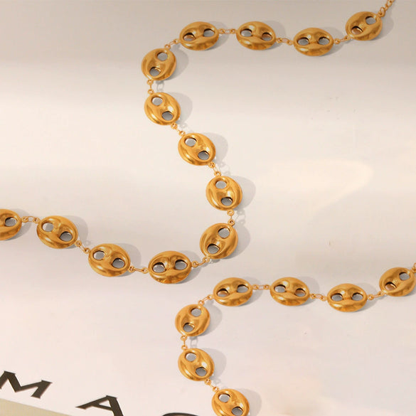 Wholesale New Style Hollow Pig Nose Buckle Titanium Steel Electroplated Women's Necklace And Hand Jewelry Set With Little Bear Pig And Small Animal Patterns