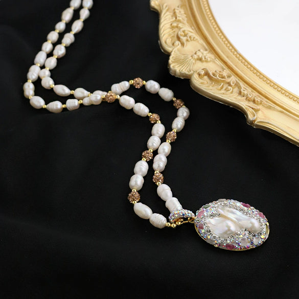 Wholesale Niche Fashion Freshwater Pearl Necklace With Mixed Gemstone Inlay Pendant And Electroplating Treatment