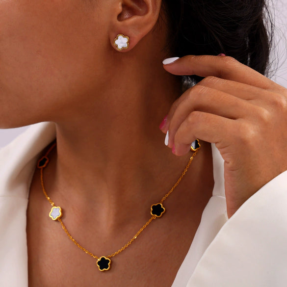 Wholesale Niche Geometric 316L Stainless Steel Jewelry Set Inlaid With Singlesided White Shell Turquoise In Flower Shape And Chain Pattern With Electroplating Treatment For Unisex
