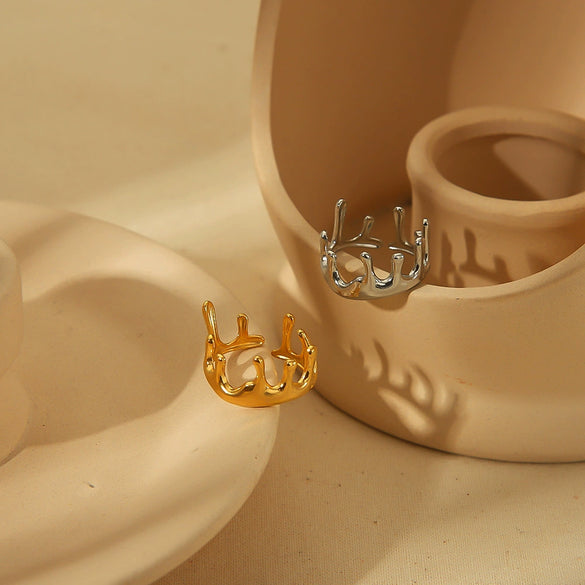 Wholesale Niche Lava Crown Pattern Stainless Steel And Titanium Steel Opening Adjustable Ring With Electroplating Treatment