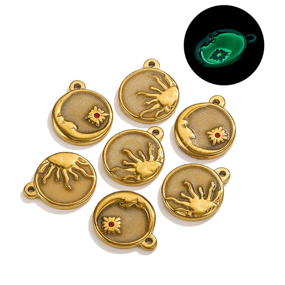 Wholesale Niche Luminous Allmatch Necklace Stainless Steel 18K Gold Plated With Threedimensional Sun Moon Flower Pendant Handmade