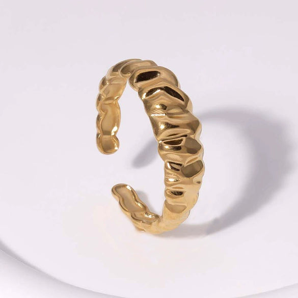 Wholesale Open Female Titanium Steel Ring With Irregular Random Pattern And Gold Plated Electroplating