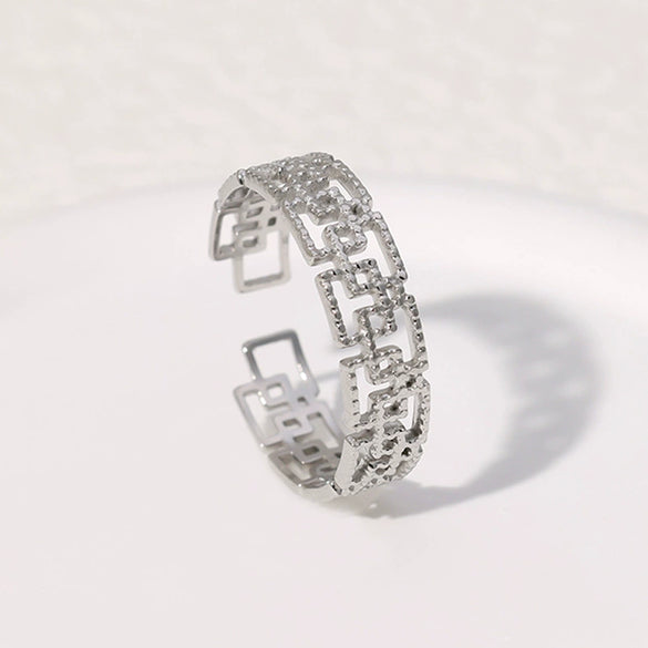 Wholesale Open Stainless Steel Ring With Geometric Pattern Light Luxury Style French Retro Hollow Design Electroplating Treatment For Women