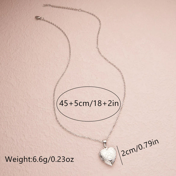 Wholesale Openable Heartshaped Pattern Photo Frame Photo Box Pendant Necklace In Stainless Steel With Electroplating For Women
