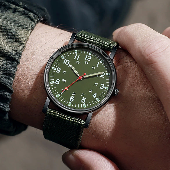 Wholesale Outdoor Sports Watch Plastic Dial Canvas Strap Round Shape Luminous Leisure Style