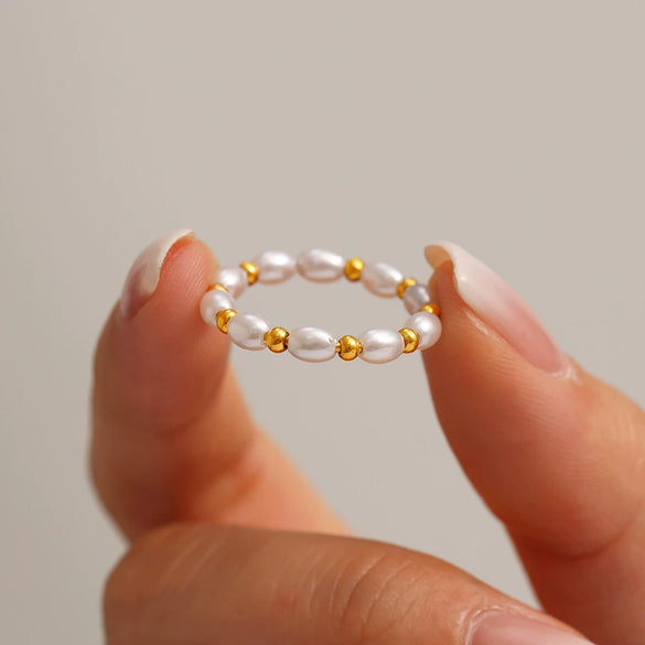 Wholesale Oval Bead Ring Stainless Steel Gold Bead Geometric Pattern Light Luxury Niche Design Electroplated Jewelry For Sweet Girls