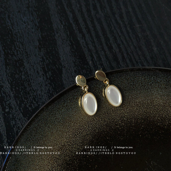 Wholesale Oval Cat's Eye Copper Earrings For Women Retro Style