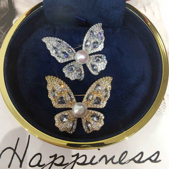 Wholesale Pearl Alloy Inlaid Artificial Gemstones And Semiprecious Stones Fairy Butterfly Brooch With Real Gold Plating And Set With Pearls