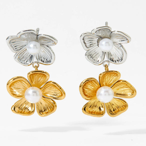Wholesale Pearl Flower Earrings Stainless Steel Vacuum Electroplated Gold Retro Flower Style Ear Jewelry For Women