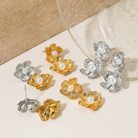 Wholesale Pearl Flower Earrings Stainless Steel Vacuum Electroplated Gold Retro Flower Style Ear Jewelry For Women