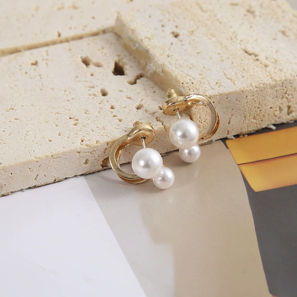 Wholesale Pearl Stud Earrings Alloy Heart Shape Cartoon Retro Trendy