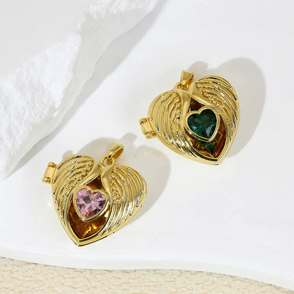Wholesale Pendant Copper Love Diamondencrusted Red Stone Heartshaped Electroplated