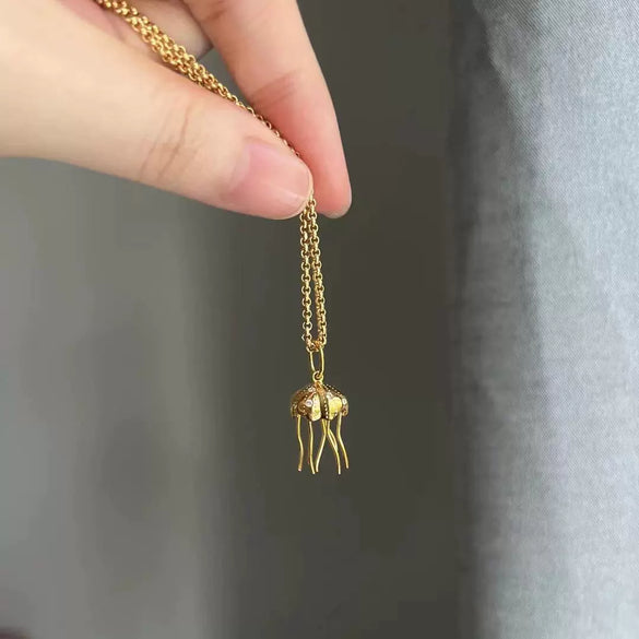 Wholesale Pendant Necklace Animal Zodiac Style Copper Inlaid Zircon Natural Pearl Baroque Octopus Jellyfish