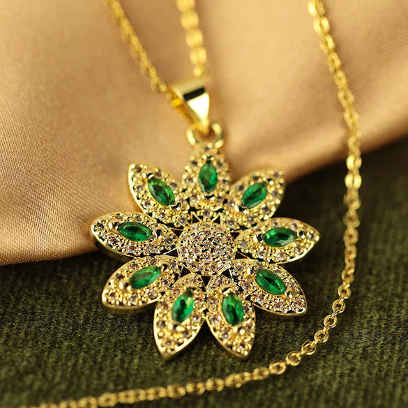 Wholesale Pendant Necklace Copper Floral Zircon Electroplated Inlaid For Women